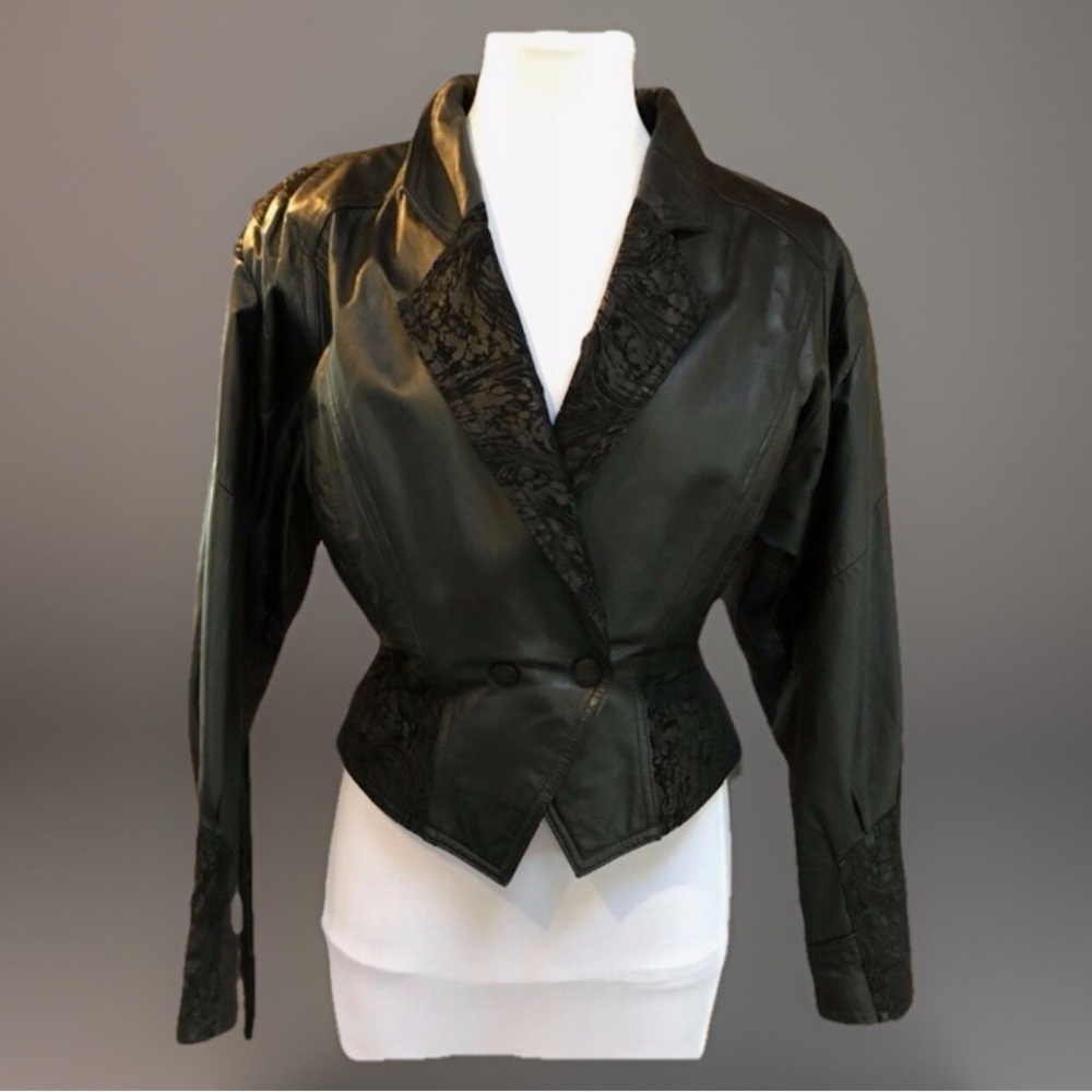 Vintage WILSONS LEATHER Black Crop Tapered Bolero Jacket